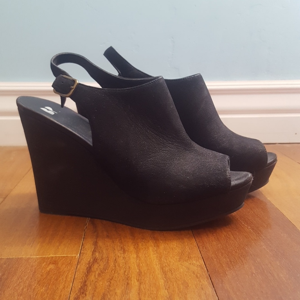 Black wedges size 9.5